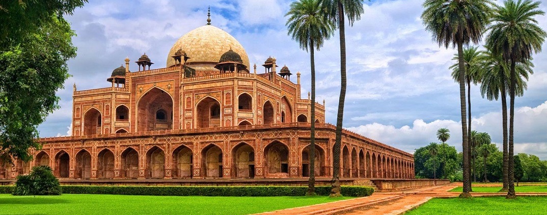 Discovering the Heart of India: A Tour around Delhi